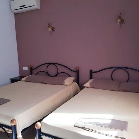 Konstantinos-Elli Rooms Vrasná Eksteriør bilde